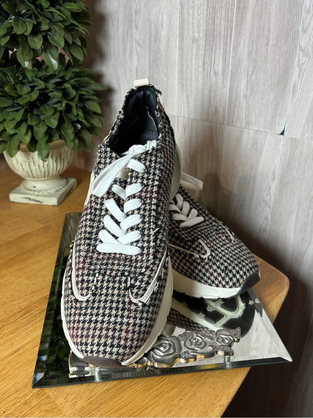 Tory Burch Good Luck Trainer Houndstooth Tweed Sneakers Women’s